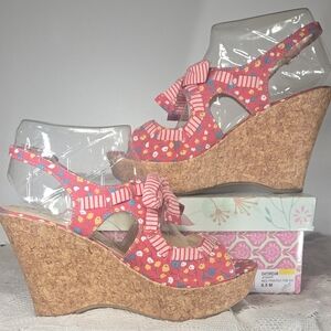 NIB Jellypop Floral Cork Wedge Sandals